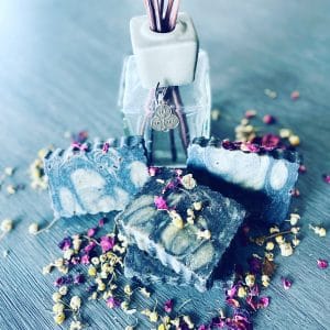 Beautiful soap swirled with deep purple and cream, puréed blackberries and goat milk for moisture and nutrients topped with vanilla and orange oils for a divine scent